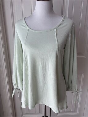 NWT Wonderly Ribbed textured knit in Hazy Sage color